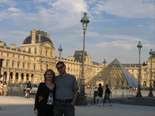 Luwr - Paryż - wrzesień 2005 #Paris #Paryż #WieżaEiffla #Wersal #Luwr #SaintMalo #Chambord #Ambois #Chartres #Tours #PolaElizejskie #LeonadroDaVinci