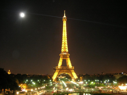 Paryż - wrzesień 2005 #Paris #Paryż #WieżaEiffla #Wersal #Luwr #SaintMalo #Chambord #Ambois #Chartres #Tours #PolaElizejskie #LeonadroDaVinci