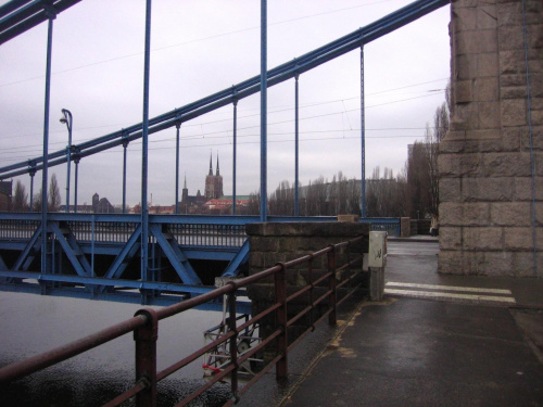 Grunwaldzki Bridge, Ostrów Tumski in the background #Wrocław