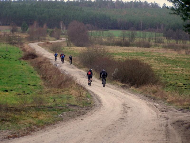 Trasa rowerowa na Warszkowo, za Orlem