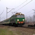(14.01.07) Krakowski Byk ET22-526 z poc.pos. ''Długosz'' Rel. Kraków-Katowice-Lublin Przejeżdza przez Stary Las i za chwilę osiągnie stacje Lublin