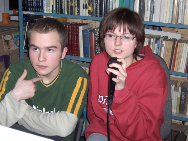 30 stycznia 2007 r. odbył się w bibliotece "II wieczór karaoke". Szkoda, że nie mogliście tego posłuchać!!!! #Sobieszyn #Biblioteka #Karaoke #Brzozowa #KatarzynaLis #KamilMajchrzak