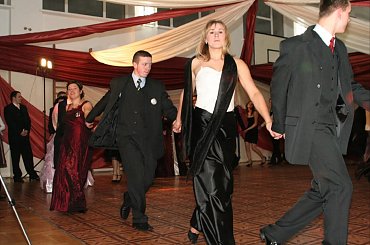 Niniejszym dziękuję Zbigniewowi Jończykowi z "Twojego Głosu" za udostępnienie zdjęć i zgodę na ich publikację w Fotosiku. W.N. #Studniówka #Sobieszyn #ZbigniewJończyk #TwójGłos