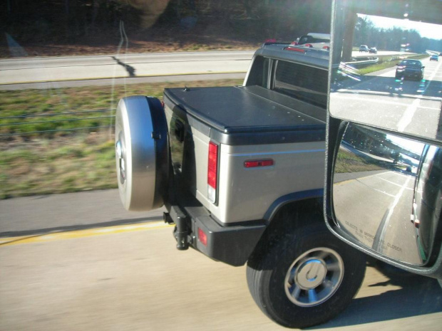 Hummer H2 SUT