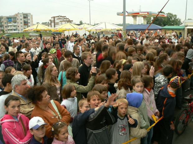 Festym na parkingu Intermarche - koncert zespołów West Ice, Propaganda i Etna