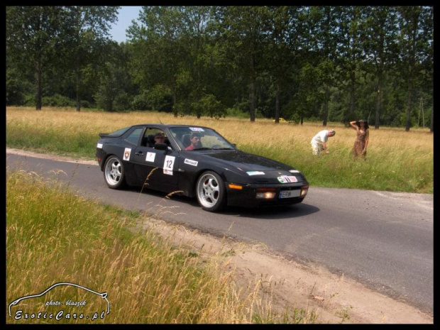 944t