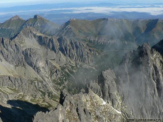 Widok na północ z Łomnicy (2634 m)