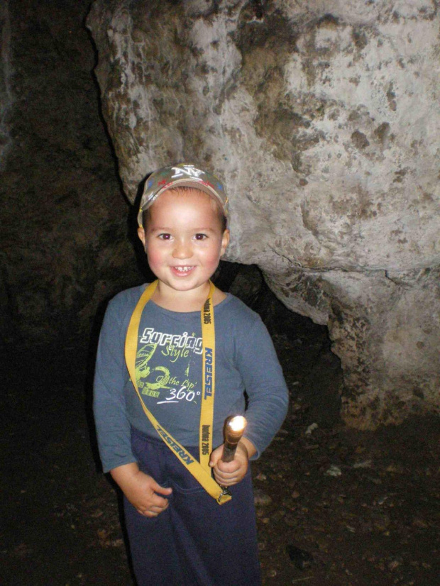 Julek w jaskini Komarowa #Aga #Bubu #Julek